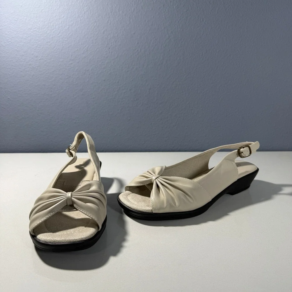 Easy Street‎ Womens 9.5 N Cream Slingback Wedge Sandals Ruched Peep Toe 30-5294